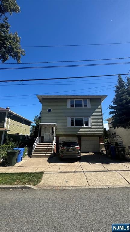 85 Eastern Way 1 — photo