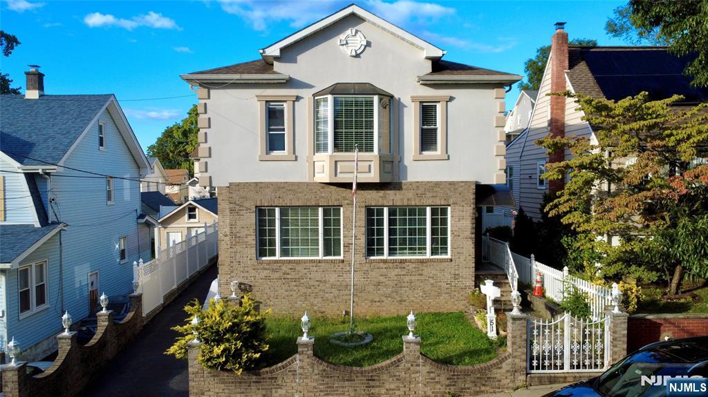 51 Fairview Avenue — photo