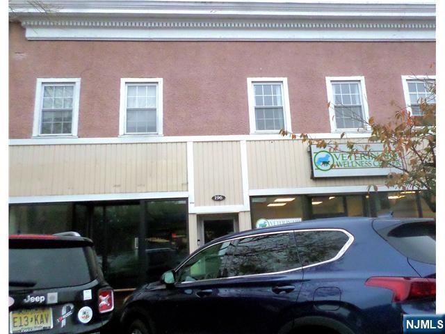 196 Rock Road 2B — photo