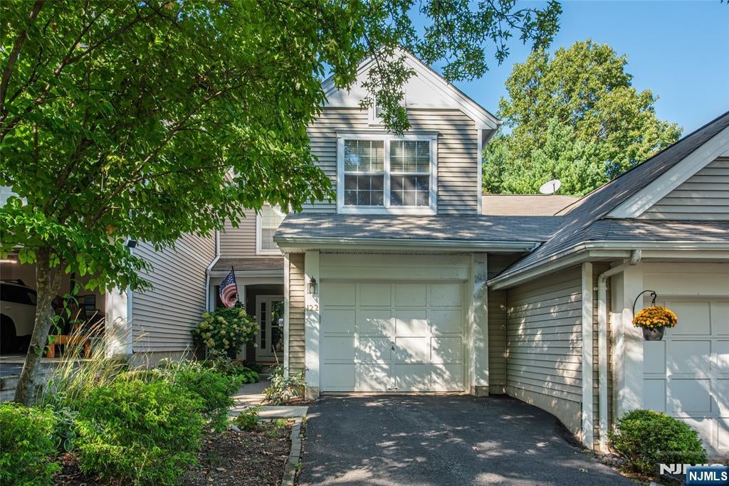 122 Woodmont Drive — photo