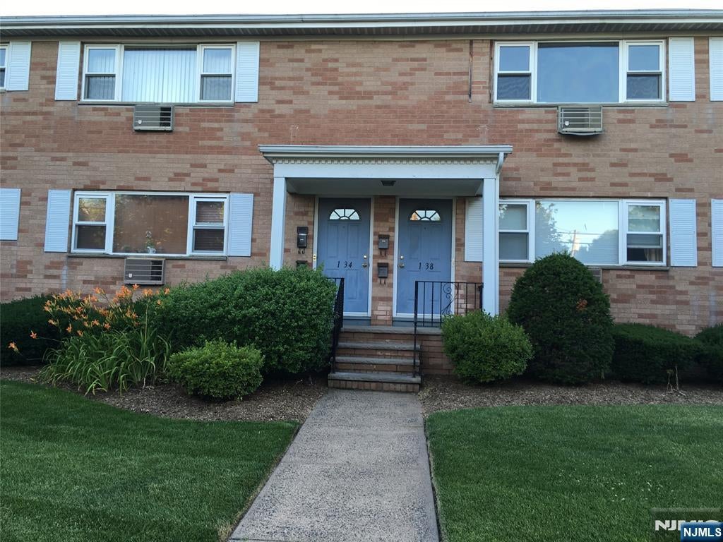 1-38 Virginia B — photo