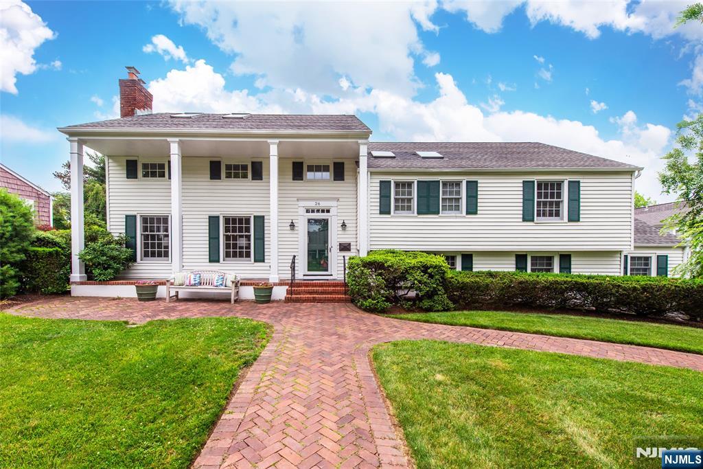26 Cornell Way — photo