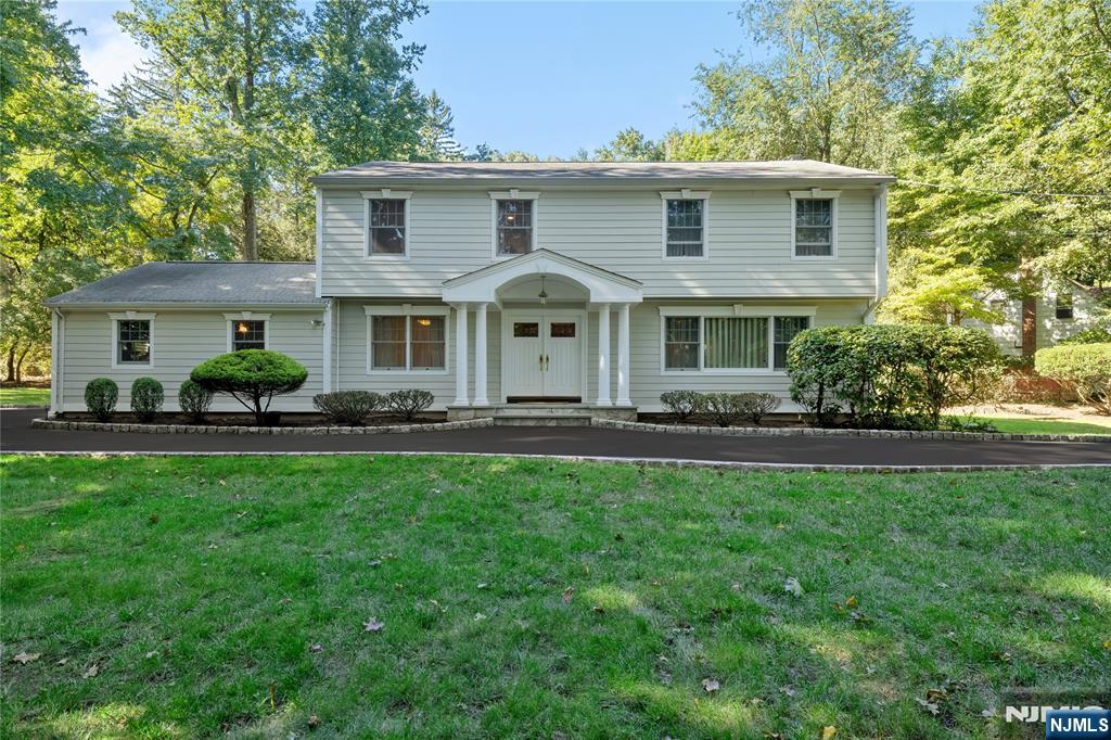 55 Glen Road — photo