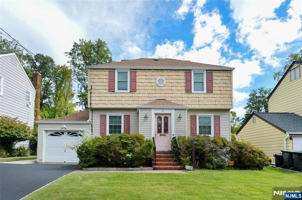 37 Lunn Avenue — photo