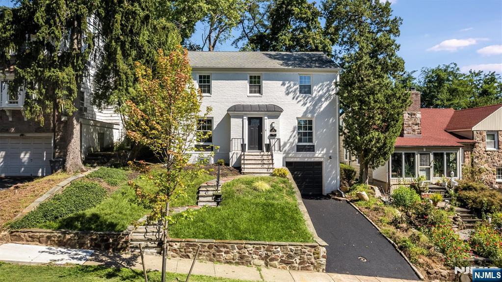 211 Conway Court — photo