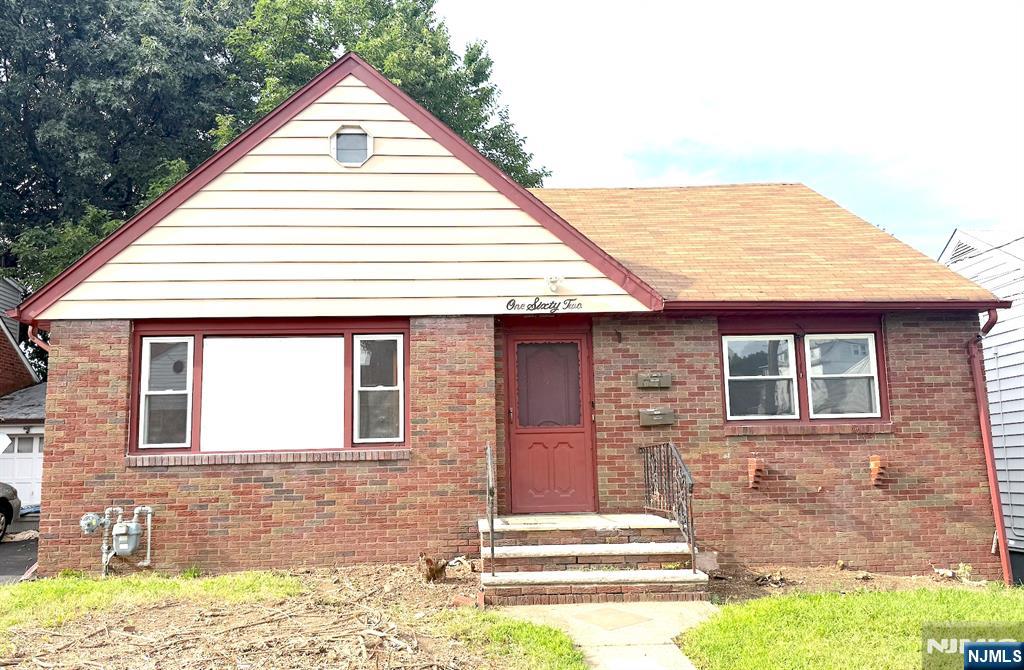 162 Sheridan Avenue — photo
