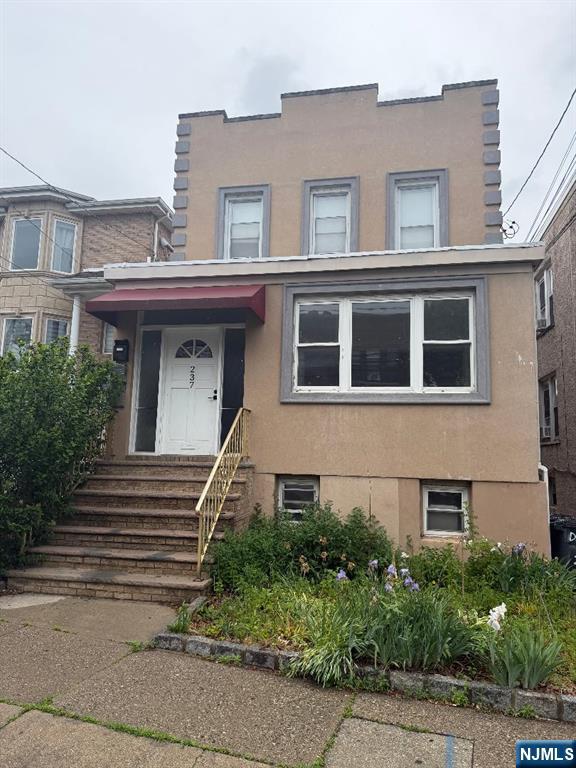 237 Day Avenue — photo