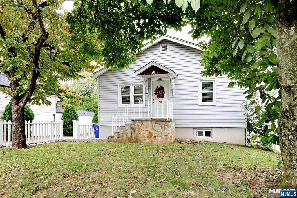 15 Crescent Avenue — photo