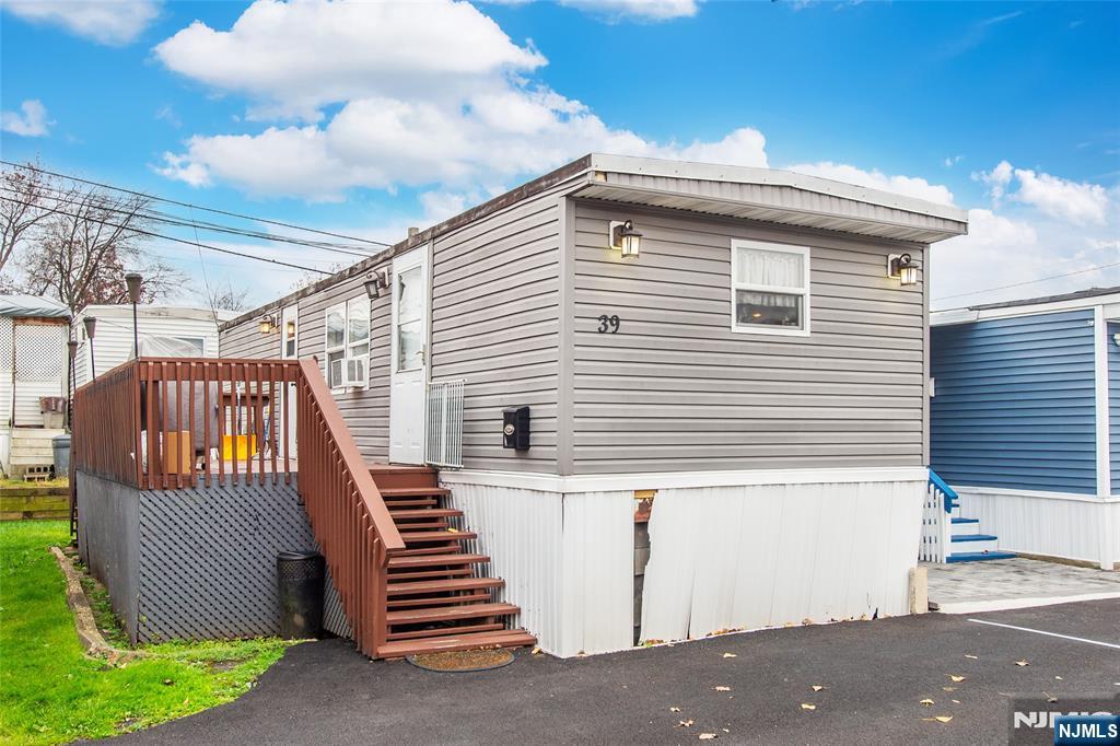 39 Helen — photo