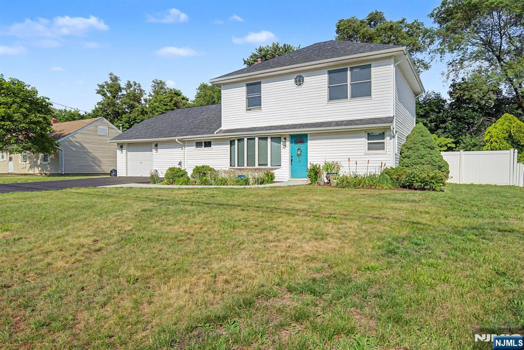 45 Leonard, Wayne, NJ 07470 — photo 2