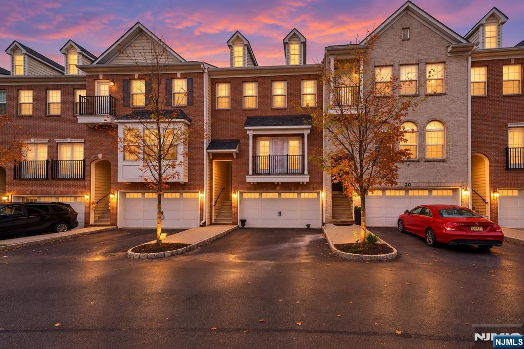 21 Creekside Court — photo