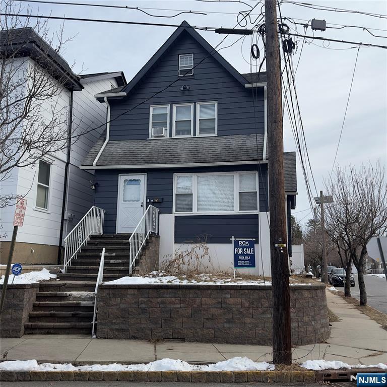 66 Garden Avenue — photo