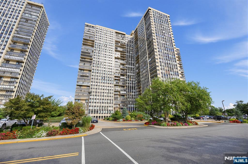 200 Winston — photo