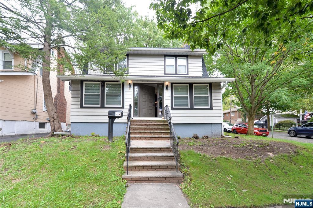 21 Spruce Avenue — photo