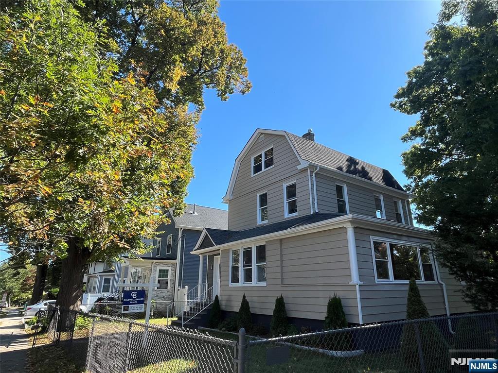 105 Brinkerhoff Street — photo