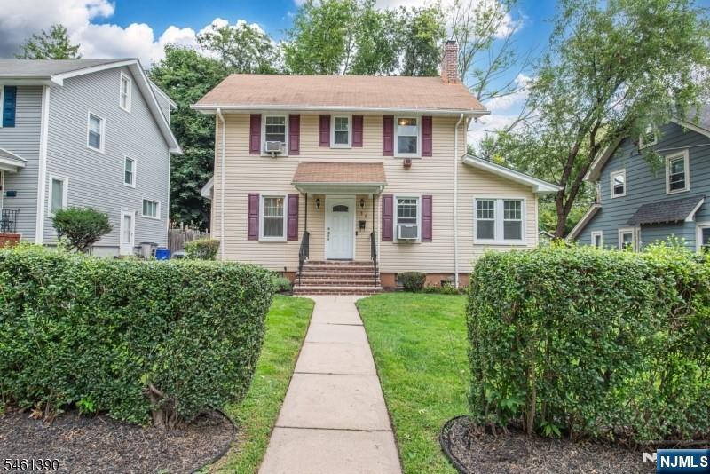 76 Elliot Place — photo