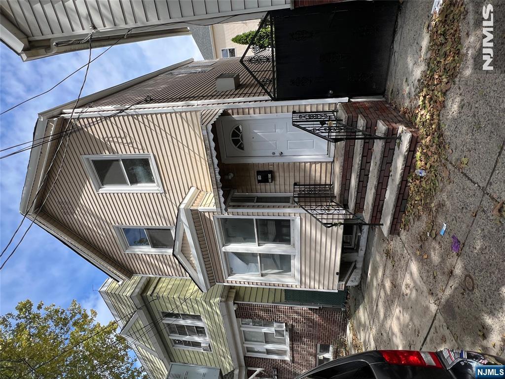 14 Lentz Avenue — photo