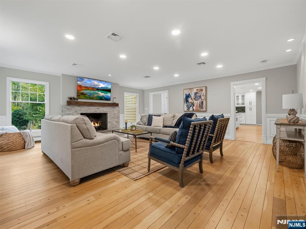 22 Millstream Road, Upper Saddle River, NJ 07458 — photo 3
