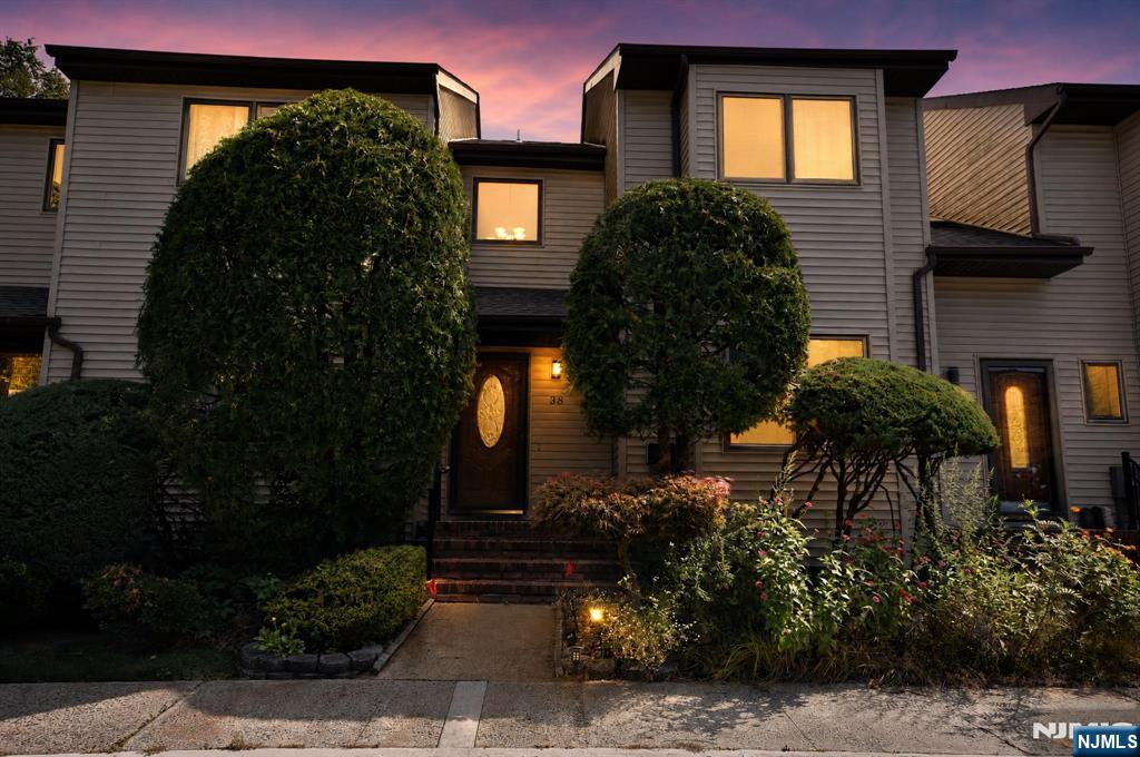 38 Ventura Court — photo