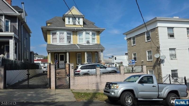 197 Grafton Avenue — photo
