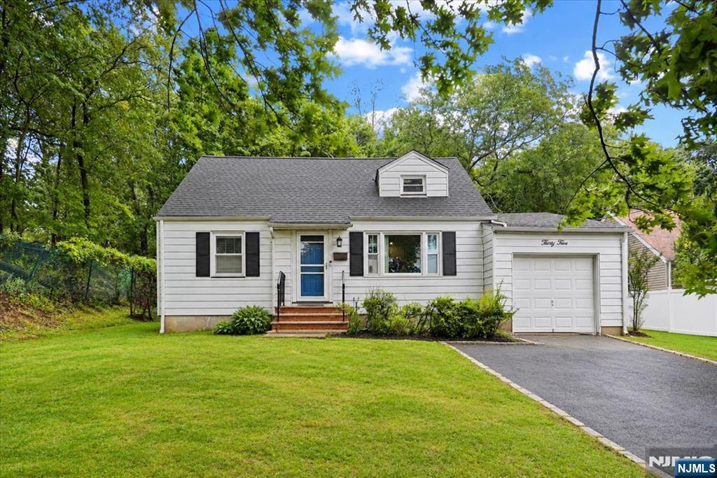 35 Deerfield Drive — photo