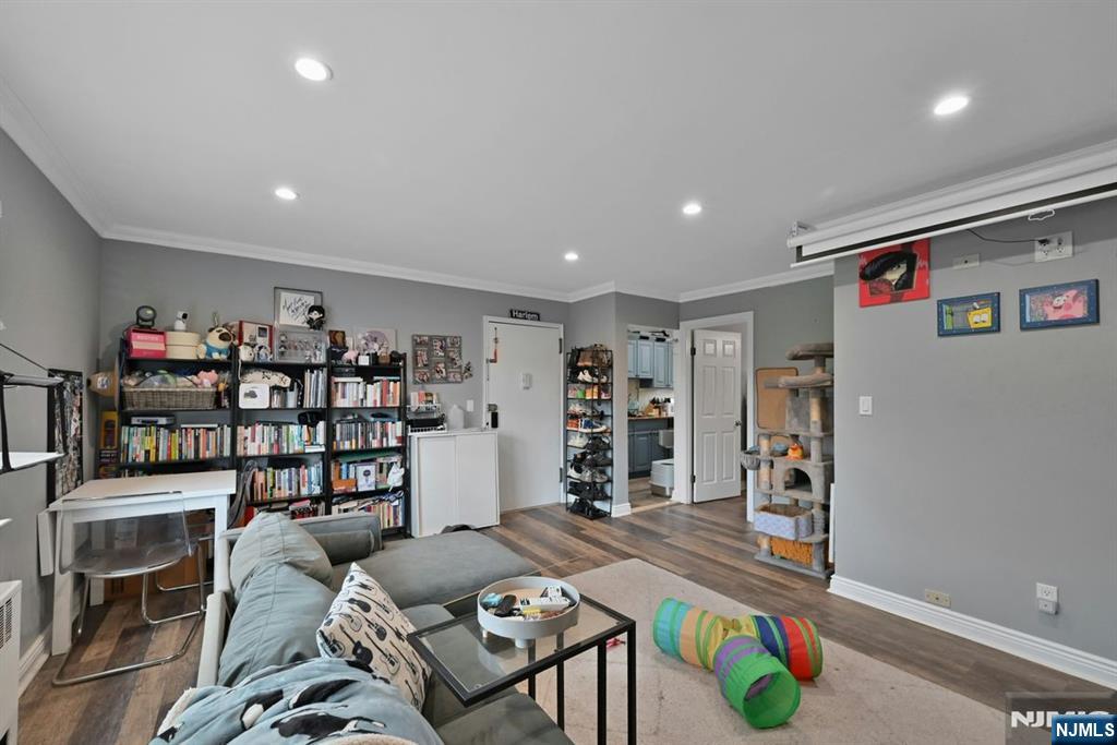 972 Main Street, Hackensack, NJ 07601 — photo 2