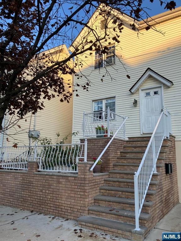 124 Chestnut Street — photo