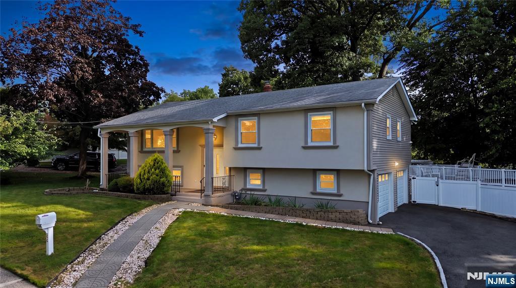 66 Lockwood Place — photo