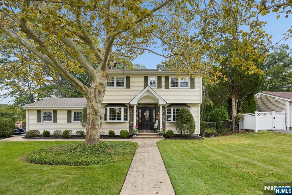 87 Webster Drive — photo