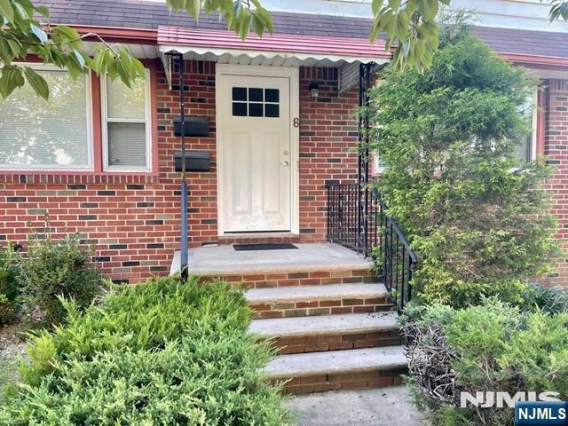 6 Central Avenue — photo