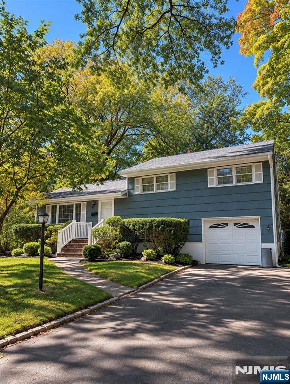 31 Arbor Drive — photo