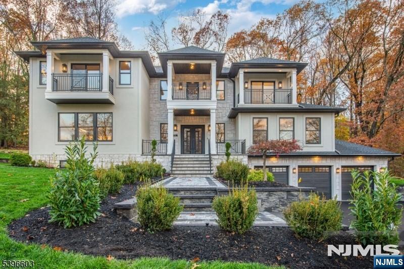 24 Cliffside Drive — photo