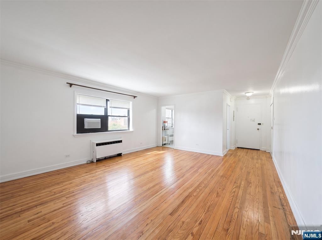 3081 Edwin Avenue — photo