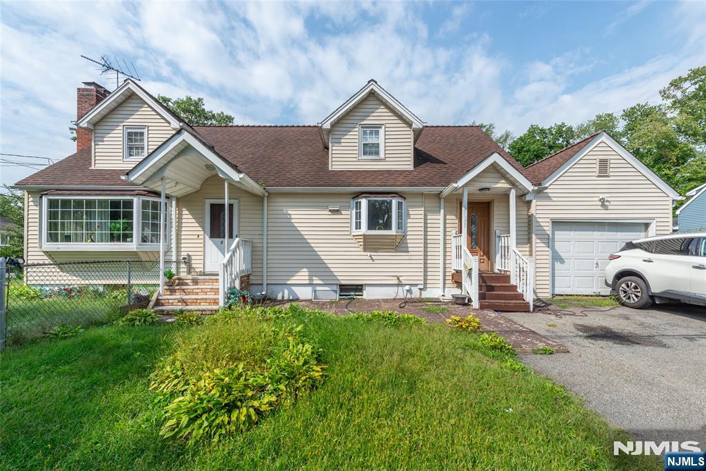 1 Alexander Avenue — photo