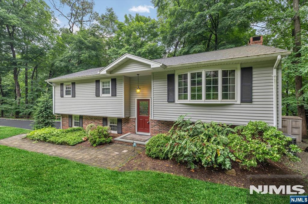 72 Smokey Ridge Road, Ringwood, NJ 07456 — photo 2
