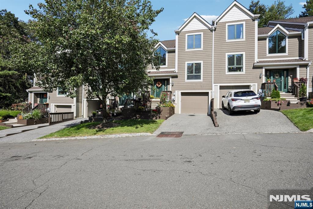 45 Mill Pond Road — photo