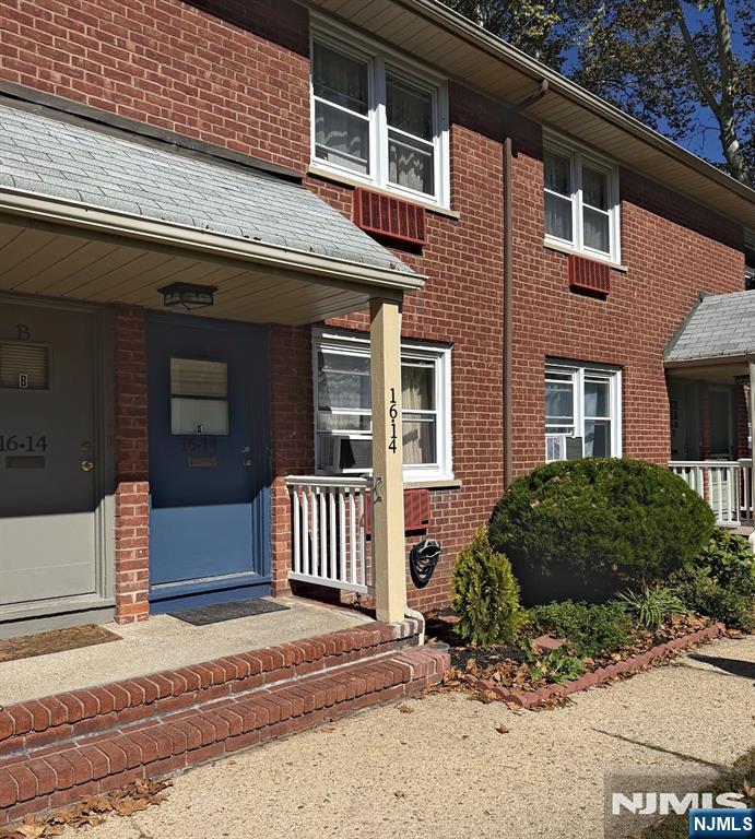 16-14 Plaza Road — photo