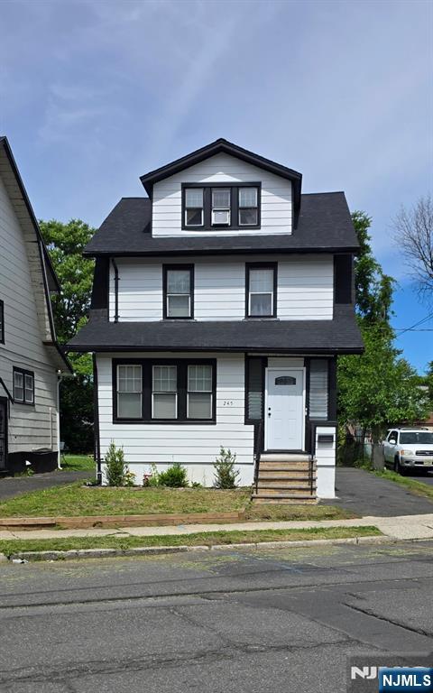 245 Linden Avenue — photo