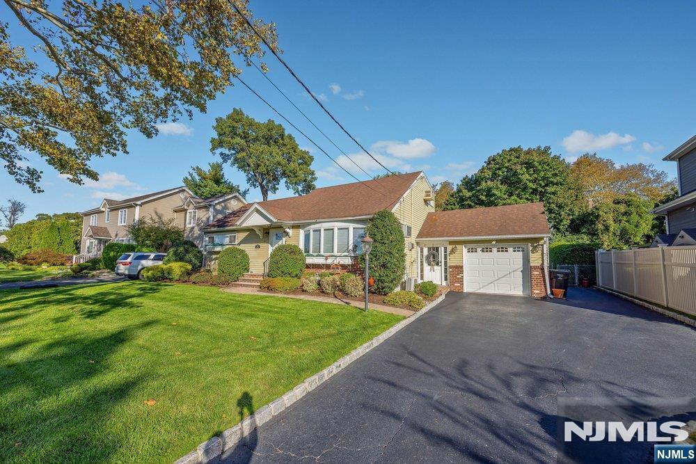 340 Alan Drive, Paramus, NJ 07652 — photo 3