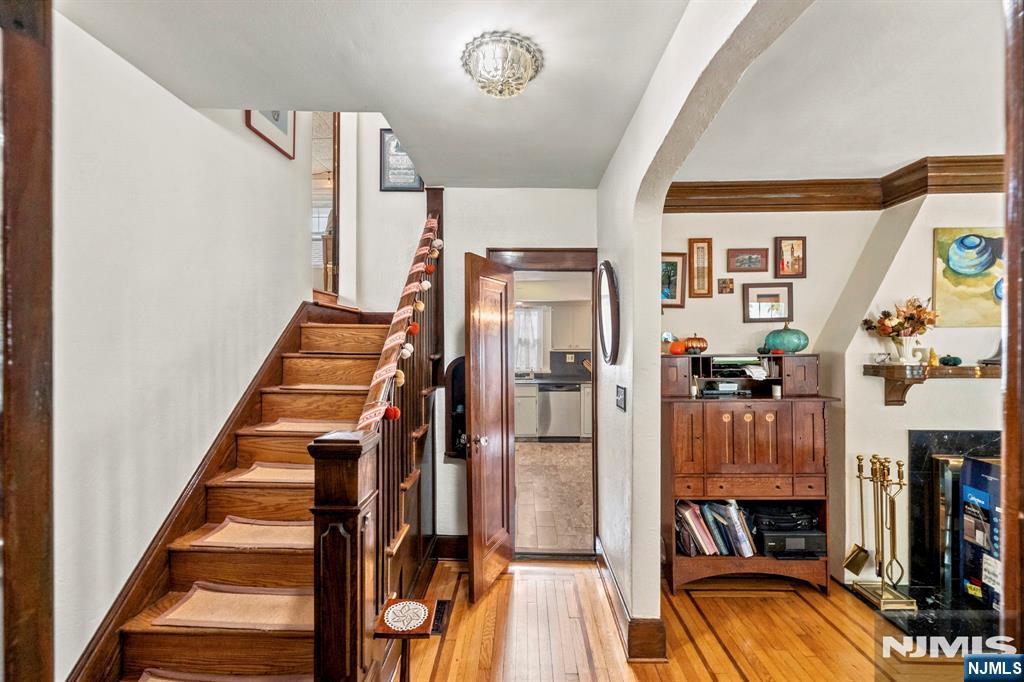 495 Edgewood Place, Rutherford, NJ 07070 — photo 2