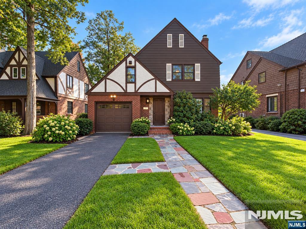 1325 Pennington Road — photo