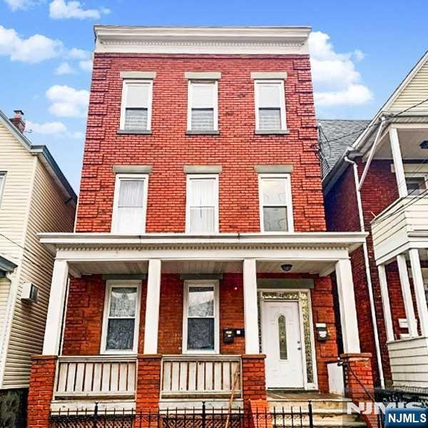 109 Sheridan Avenue — photo