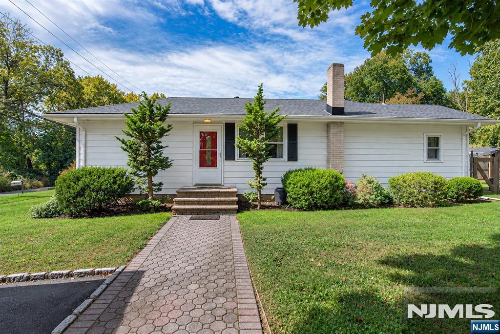 184 Fairfield Road — photo