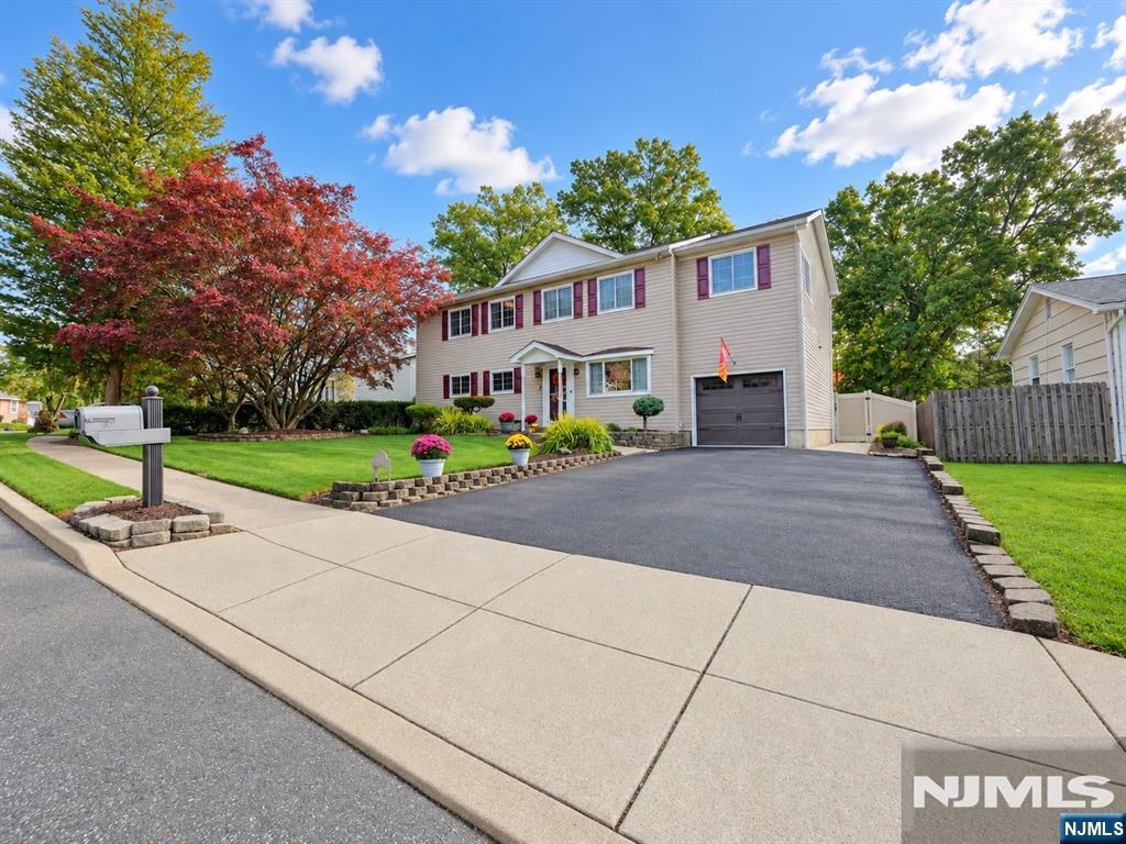 7 Perrelli Lane, Jefferson Township, NJ 07438 — photo 3