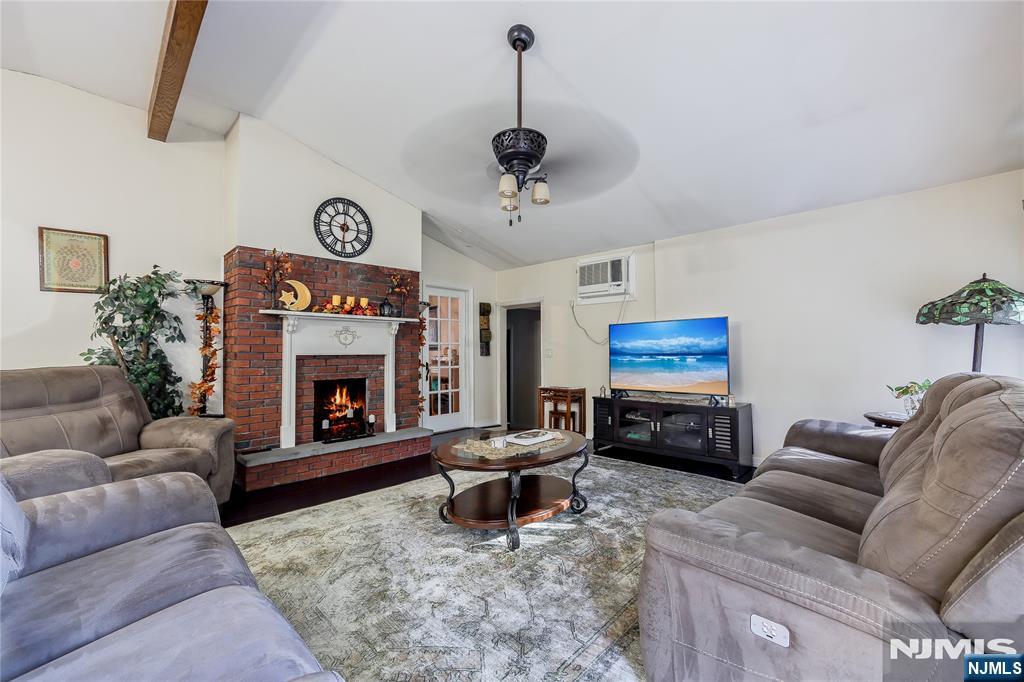 343 Forest Avenue, Paramus, NJ 07652 — photo 3