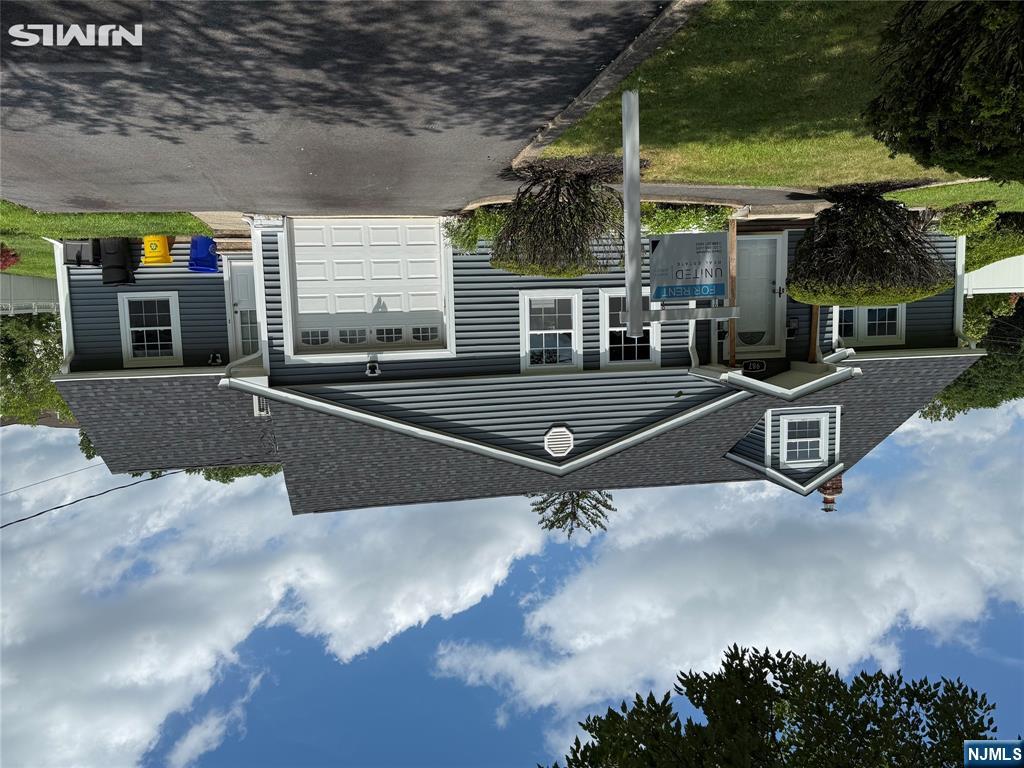 987 Pleasant Drive — photo