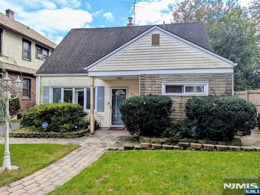 96 Van Buskirk Road — photo