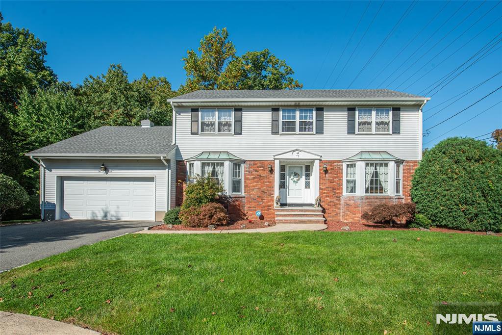115 Churchill Drive — photo