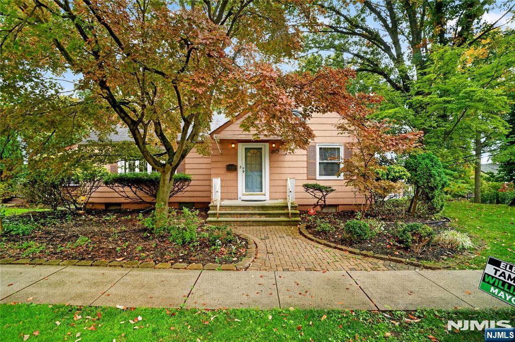 30 Oakridge Road — photo