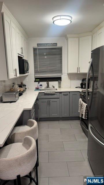 584 Anderson Avenue — photo